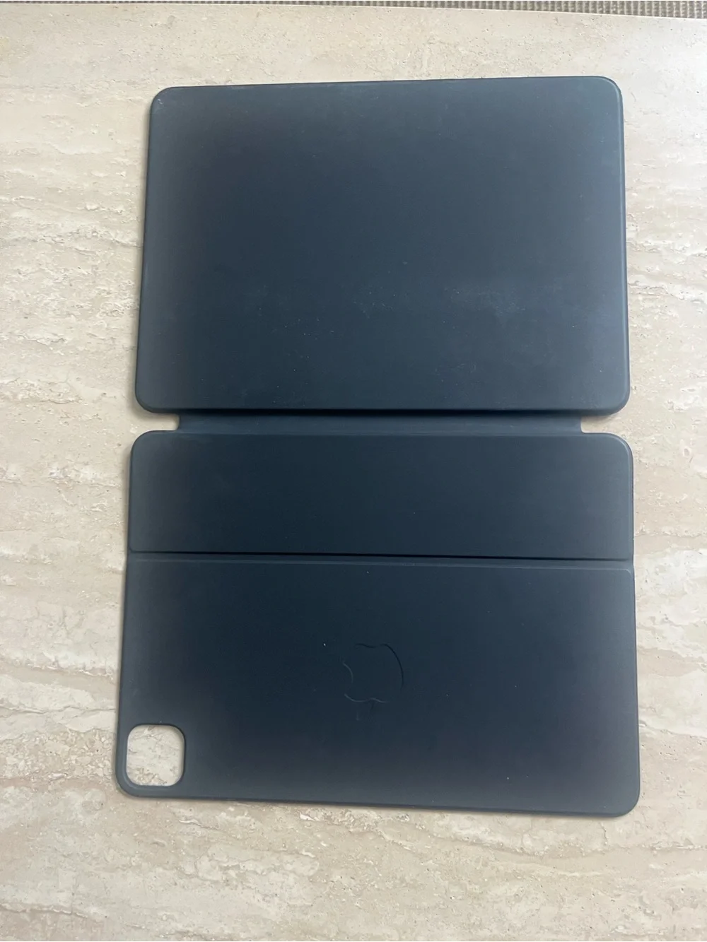 Apple Smart Folio Cover in Black
